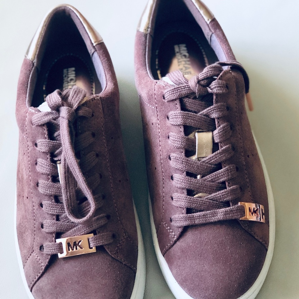 Brand new MK sneaker - Picture 5 of 5